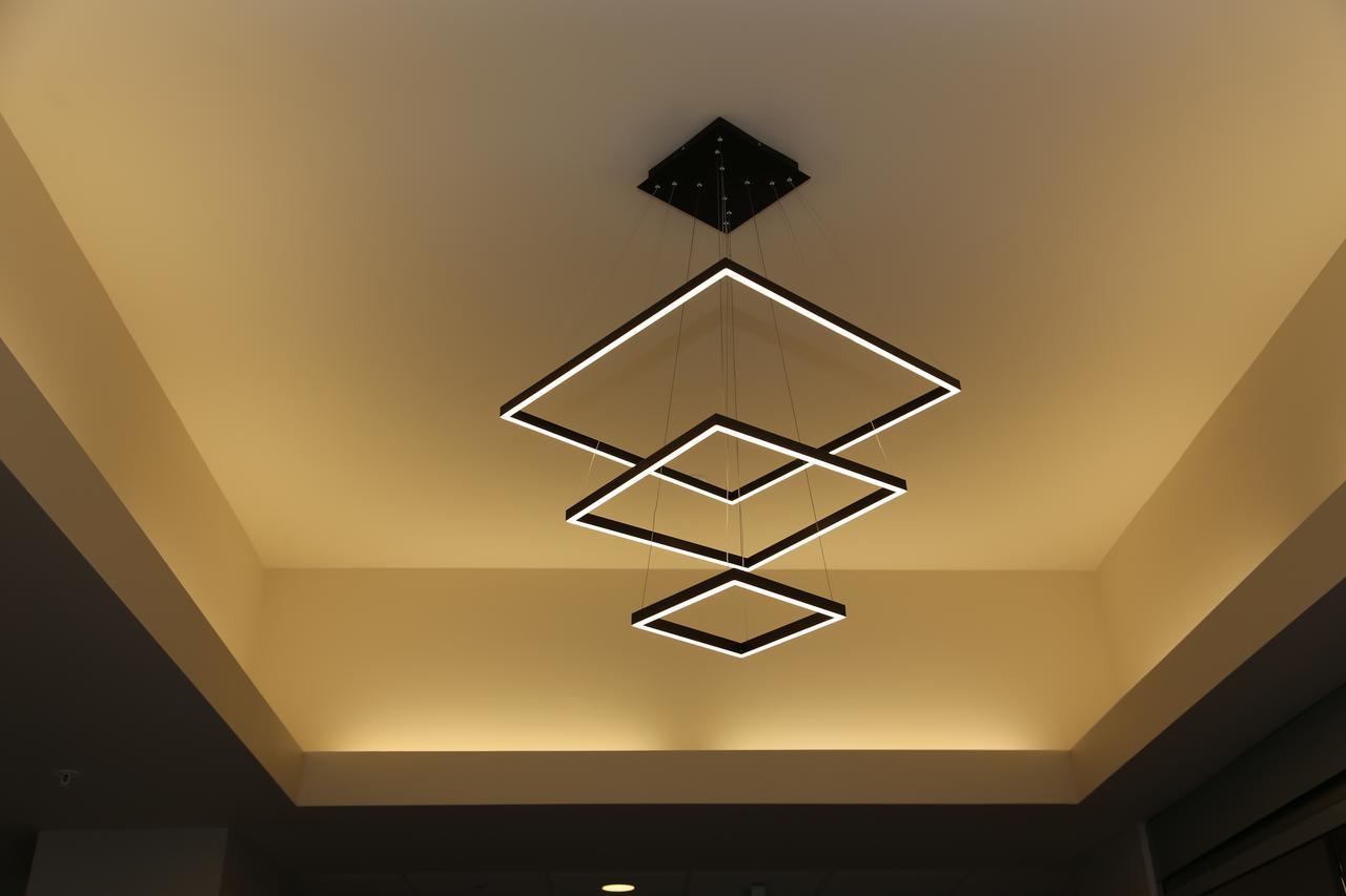 Prairie Moon Inn & Suites Macklin Экстерьер фото